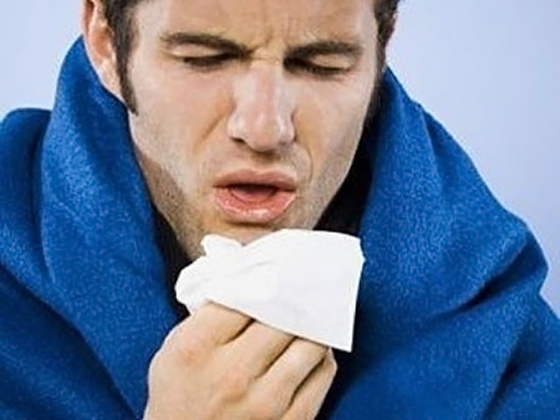 При возникновении симптомов сильной простуды обратитесь к врачу